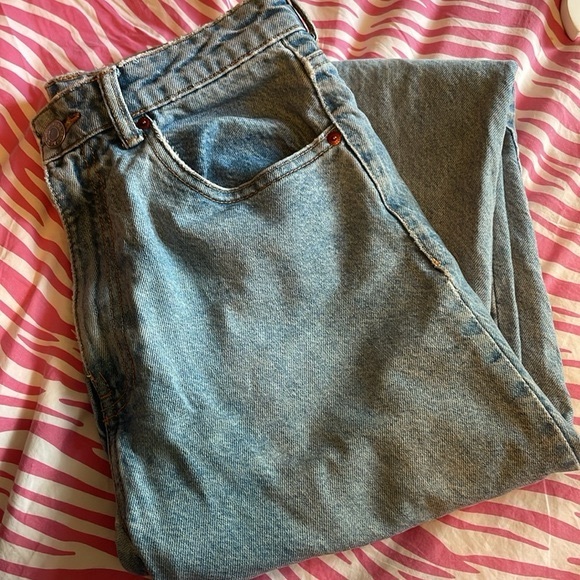 Zara High Rise Jeans - Picture 4 of 7